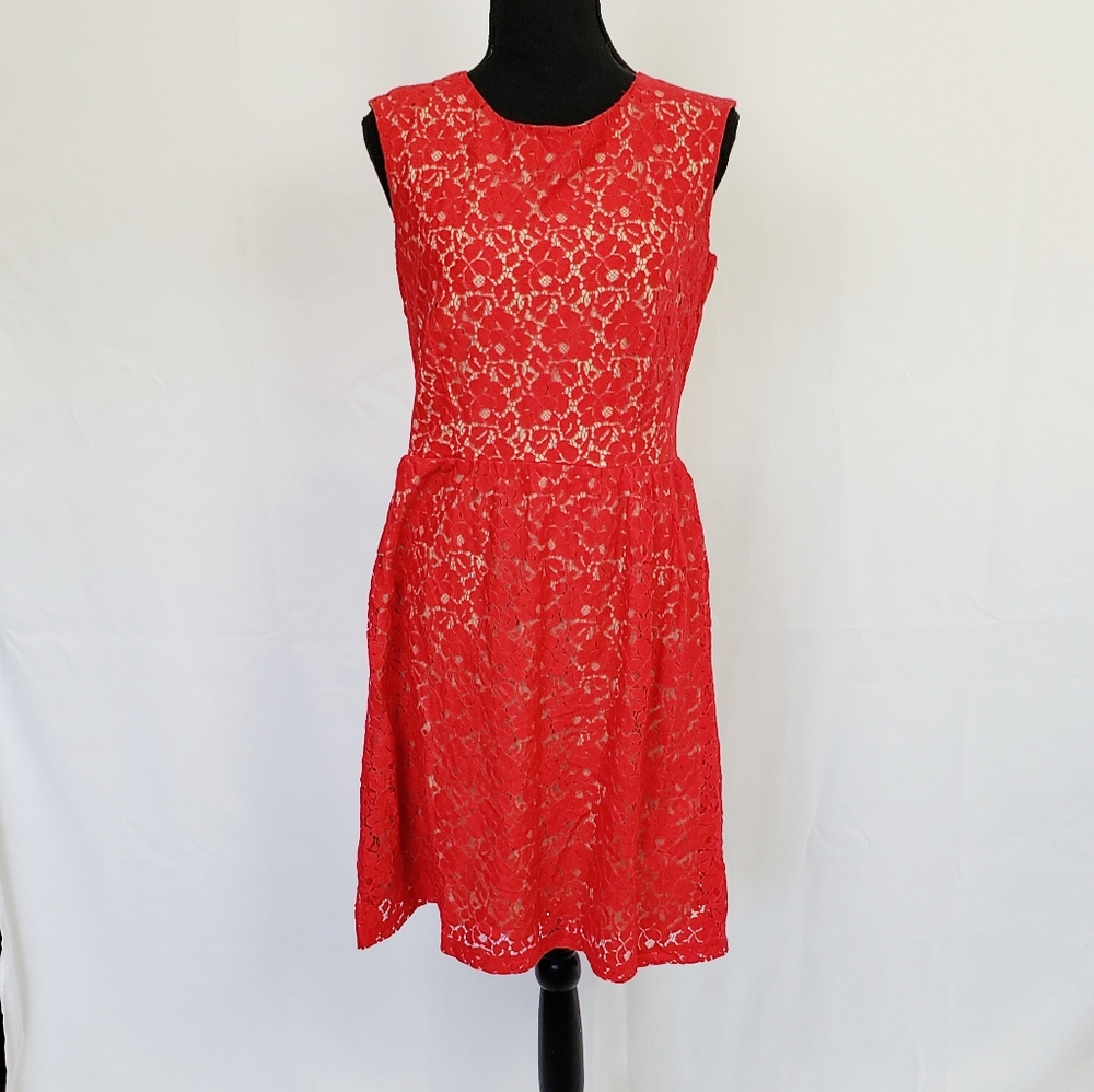 EN FOCUS STUDIO High waisted Red Lace Dress Size 6